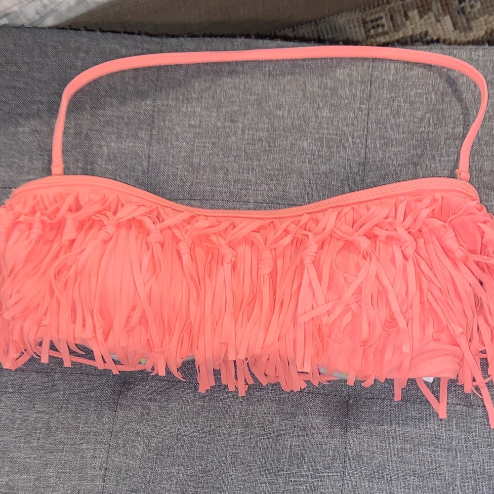Raisins, size L, neon coral